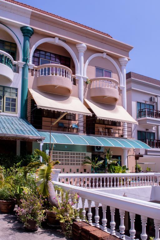 Indogee Apartments Pattaya Esterno foto